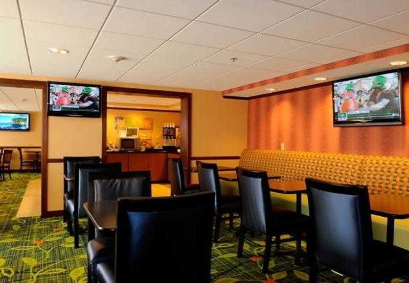 Fairfield By Marriott Inn & Suites Portland Maine Airport Scarborough Restaurant bilde